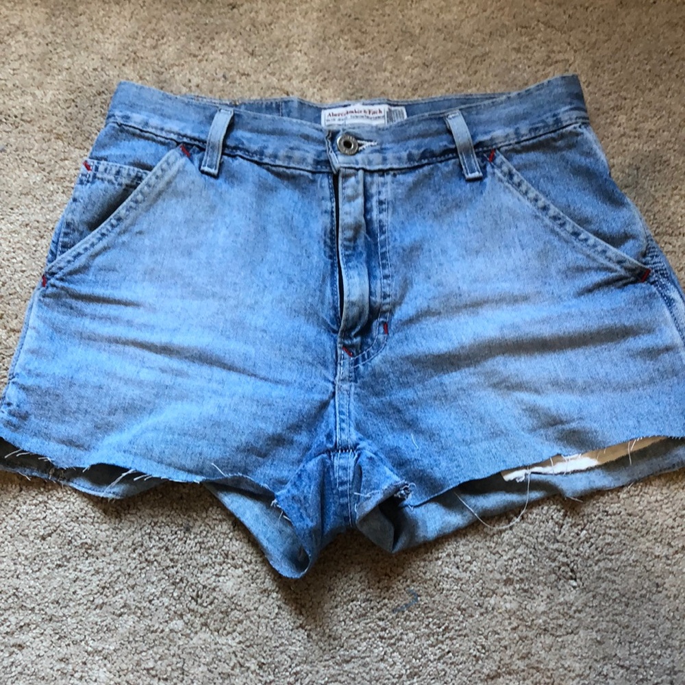 vintage a&f size 4 light wash high waist shorts